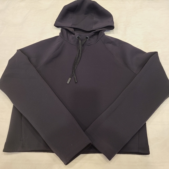 COPY - Lululemon cropped hoodie - Picture 1 of 8